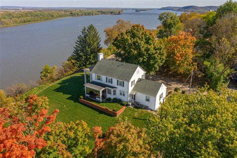 Financials: Asking Price: $2,775,000. . Cabins for sale on mississippi river in illinois